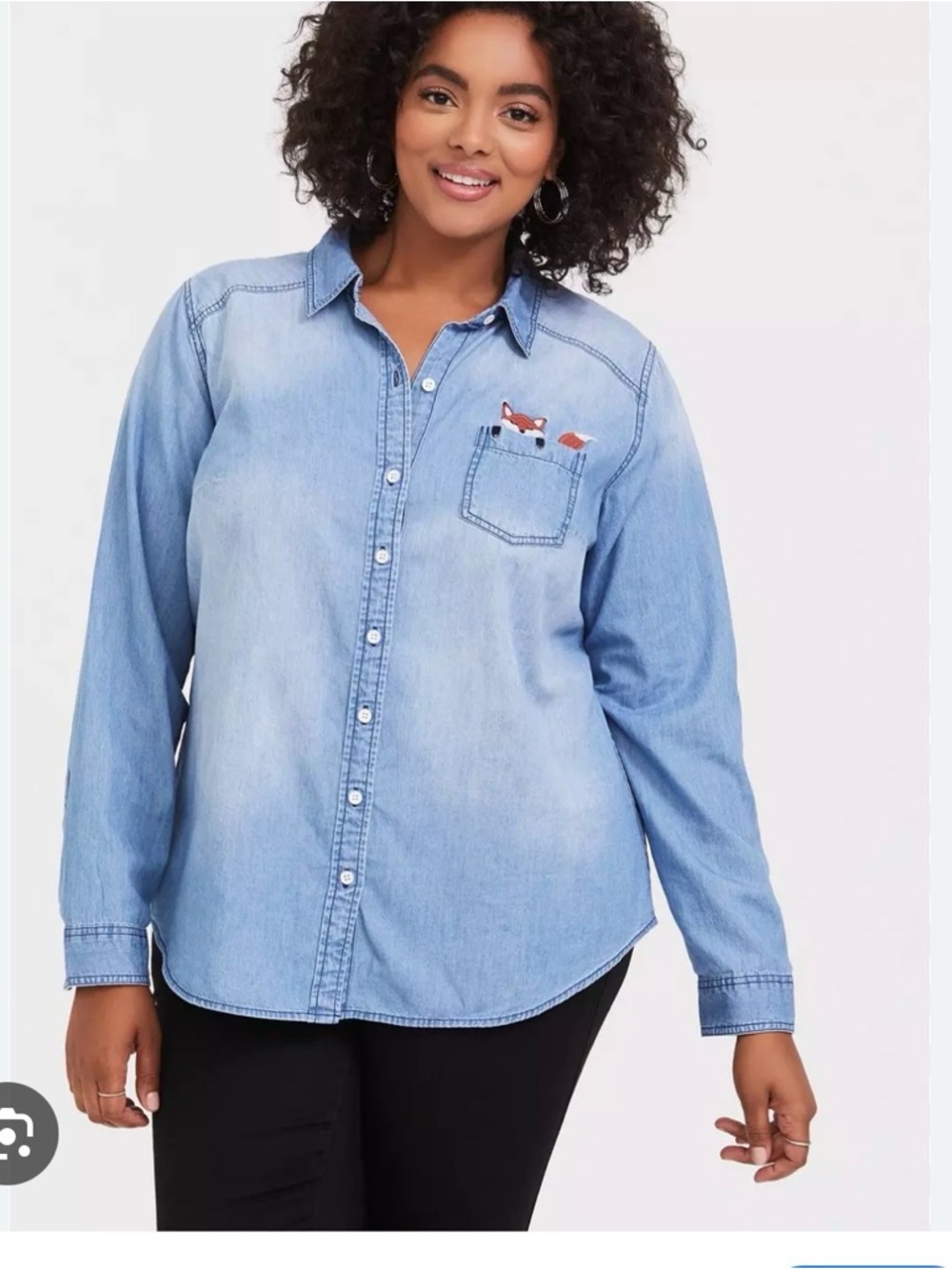 Torrid Taylor light wash cotton button up blouse shirt fox embroidery